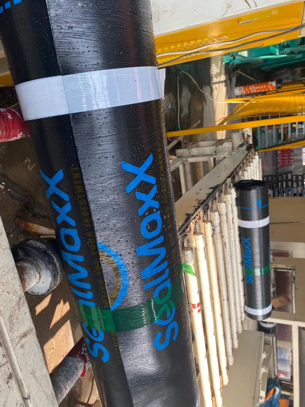 Material waterproofing membran bakar untuk proteksi bangunan - Surya Waterproofing