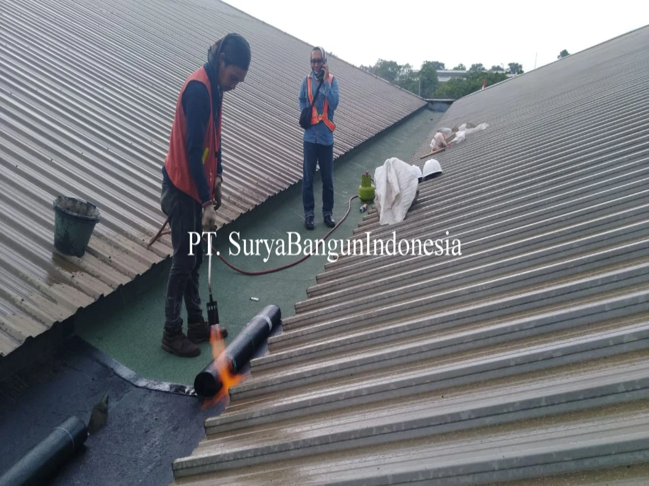 Dokumentasi pekerjaan waterproofing 4 — aplikasi waterproofing coating oleh Surya Waterproofing